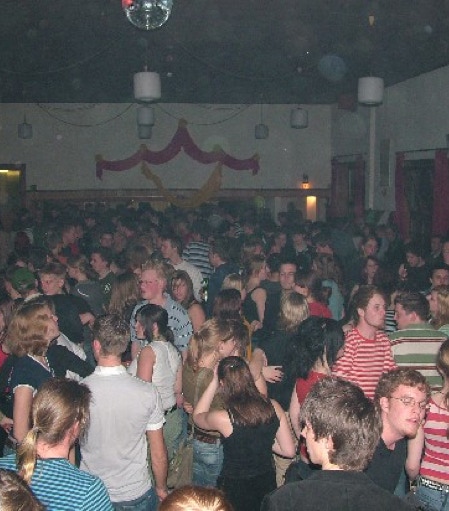 Kostenloses Stock Foto zu beleuchtet, bühne für rockkonzerte, kunst kultur und unterhaltung